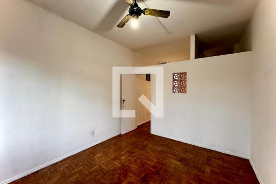 Studio de kitnet/studio para alugar com 1 quarto, 24m² em Centro, Rio de Janeiro