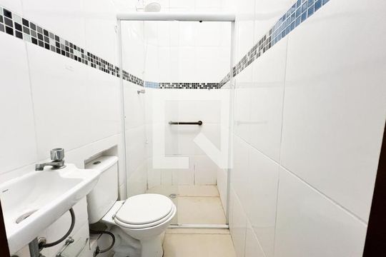 Banheiro de casa à venda com 3 quartos, 112m² em Água Branca, São Paulo