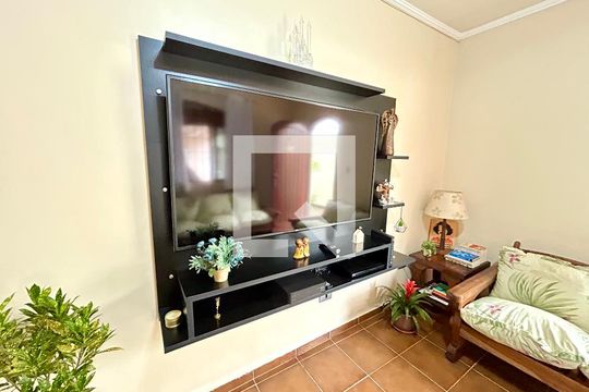 Sala de casa à venda com 3 quartos, 175m² em Vila Rosália, Guarulhos