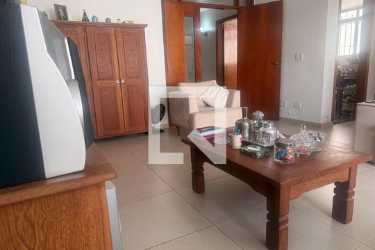Sala de casa de condomínio à venda com 3 quartos, 234m² em Indianópolis, São Paulo
