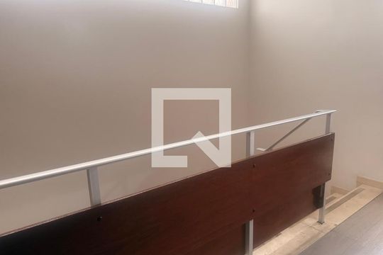 Corredor de casa de condomínio à venda com 3 quartos, 234m² em Indianópolis, São Paulo