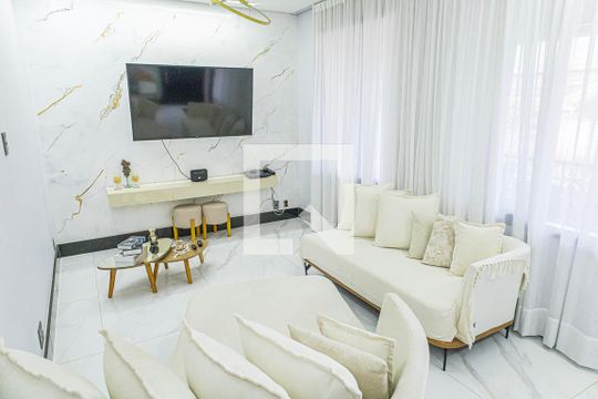 Sala de casa à venda com 4 quartos, 300m² em Floramar, Belo Horizonte
