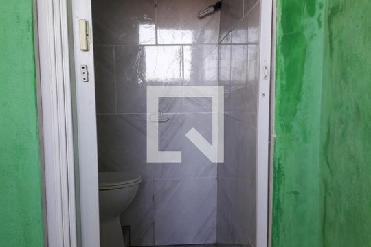 Banheiro de serviço de casa à venda com 3 quartos, 80m² em São Miguel, São Paulo