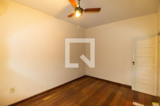 Casa à venda com 2 quartos, 117m² em Badu, Niterói