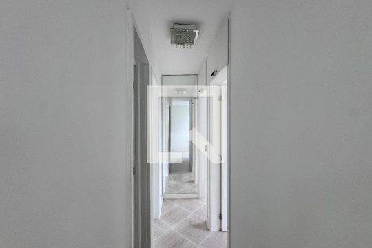 Corredor de apartamento à venda com 3 quartos, 53m² em Vargem Grande, Rio de Janeiro