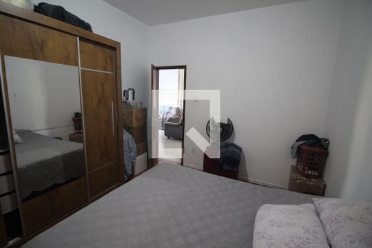 Quarto 1 de casa à venda com 2 quartos, 560m² em Glória, Belo Horizonte