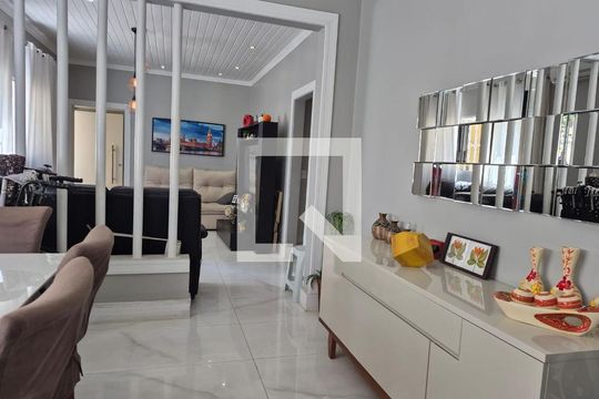 Sala de casa à venda com 4 quartos, 263m² em Bela Aliança, São Paulo