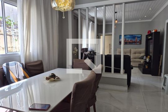 Sala de casa à venda com 4 quartos, 263m² em Bela Aliança, São Paulo