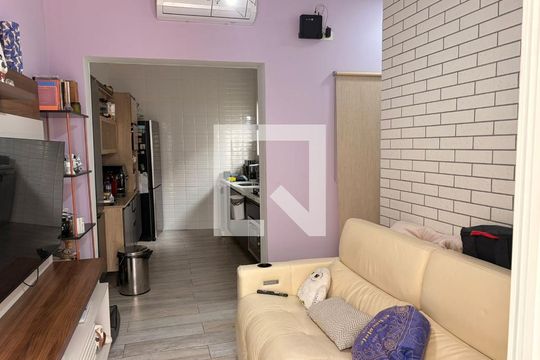 Sala de casa à venda com 4 quartos, 263m² em Bela Aliança, São Paulo