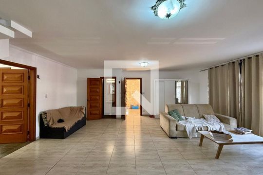 Sala de casa à venda com 3 quartos, 218m² em Nova Piraju, São Paulo