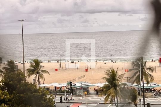 Vista sala  de apartamento à venda com 4 quartos, 300m² em Copacabana, Rio de Janeiro