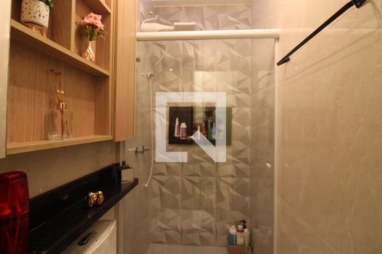 Banheiro Quarto 1 de casa de condomínio à venda com 3 quartos, 135m² em Jardim Fernandes, São Paulo