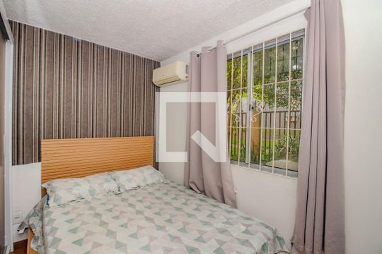 Quarto 2 de apartamento para alugar com 2 quartos, 49m² em Jardim Dona Leopoldina, Porto Alegre