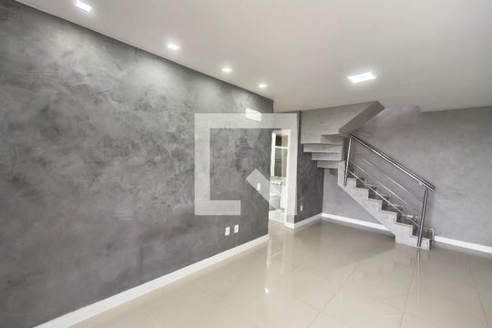 Sala de apartamento para alugar com 2 quartos, 157m² em Barra da Tijuca, Rio de Janeiro