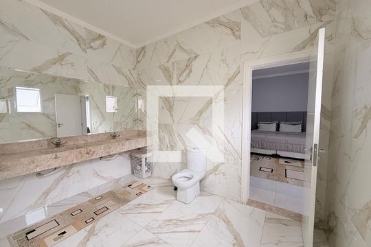 Banheiro da Suíte 1 de casa de condomínio à venda com 4 quartos, 450m² em Jardim Tarumã, Jundiaí