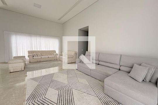 Sala de casa de condomínio à venda com 4 quartos, 450m² em Jardim Tarumã, Jundiaí