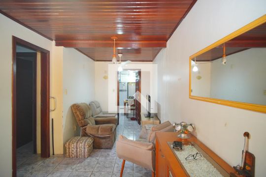 Sala de casa para alugar com 5 quartos, 400m² em Jardim Carvalho, Porto Alegre