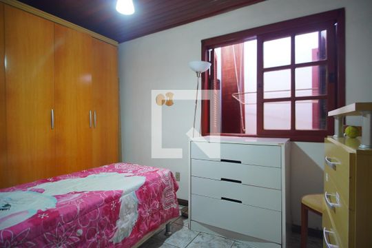 Quarto 2 de casa para alugar com 5 quartos, 400m² em Jardim Carvalho, Porto Alegre