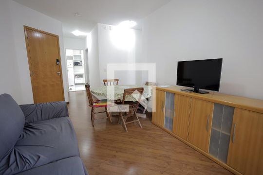 Sala de apartamento para alugar com 4 quartos, 97m² em Vila Bastos, Santo André