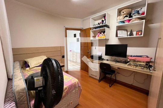 Casa à venda com 4 quartos, 445m² em Parque Sao Domingos, São Paulo