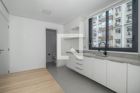 Sala / Quarto / Cozinha de apartamento à venda com 1 quarto, 30m² em Independência, Porto Alegre