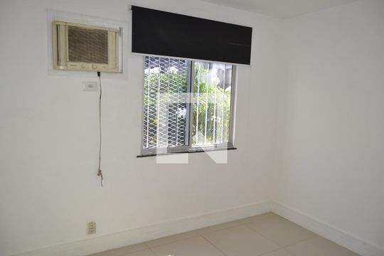 Quarto de apartamento à venda com 2 quartos, 50m² em Engenho de Dentro, Rio de Janeiro