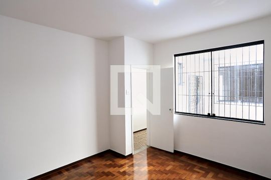 Suíte de casa à venda com 4 quartos, 228m² em Floresta, Belo Horizonte