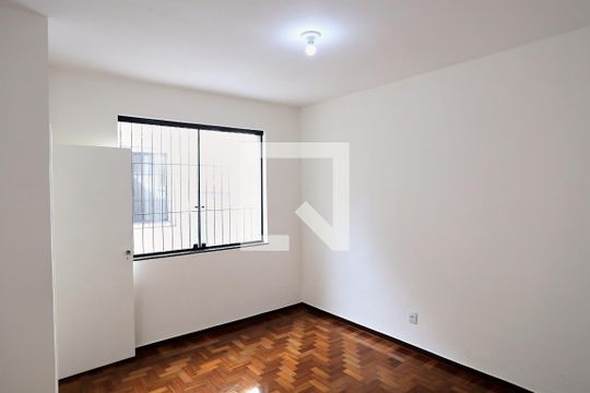 Suíte de casa à venda com 4 quartos, 228m² em Floresta, Belo Horizonte