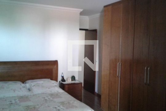 Quarto de casa à venda com 4 quartos, 238m² em Vila Centenario, São Paulo