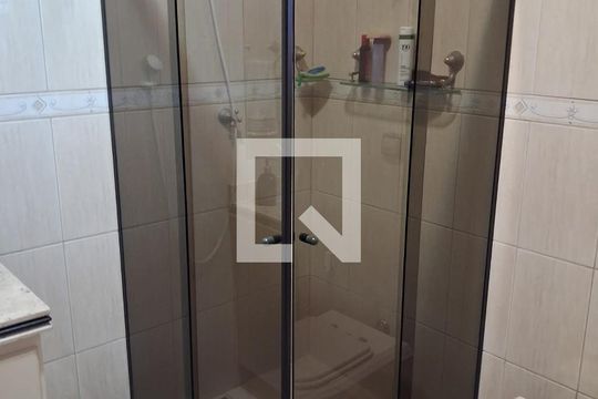 Banheiro de casa à venda com 4 quartos, 238m² em Vila Centenario, São Paulo