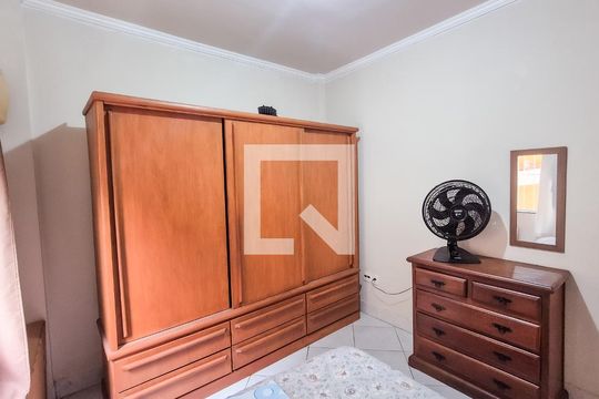 Quarto 1 de casa à venda com 2 quartos, 64m² em Irajá, Rio de Janeiro
