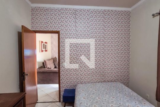 Quarto 1 de casa à venda com 2 quartos, 64m² em Irajá, Rio de Janeiro