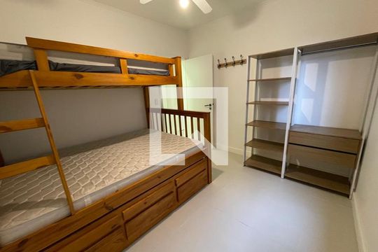 Quarto de apartamento para alugar com 2 quartos, 89m² em Vila Caiçara, Praia Grande