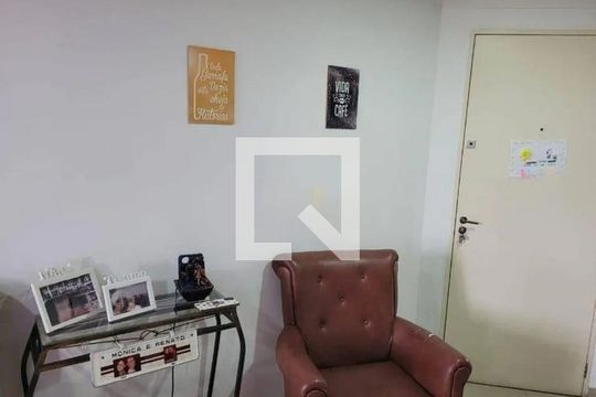Sala de apartamento para alugar com 3 quartos, 65m² em São João Climaco, São Paulo