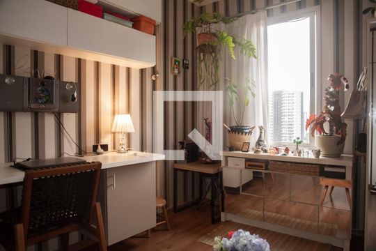 Quarto 1 de apartamento à venda com 3 quartos, 94m² em Mirandópolis, São Paulo