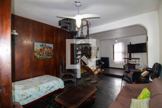 Casa à venda com 4 quartos, 120m² em Fonseca, Niterói