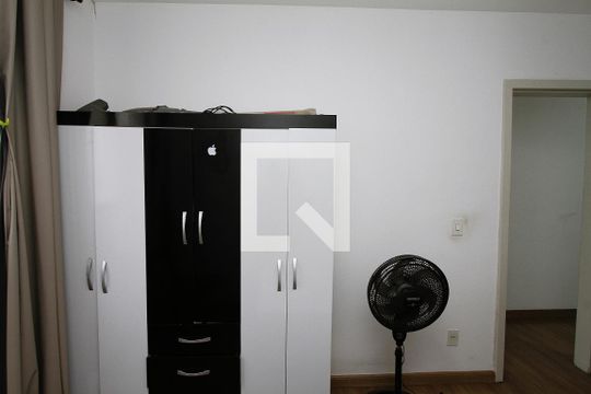 Quarto 1 de apartamento à venda com 2 quartos, 49m² em Camargos, Belo Horizonte
