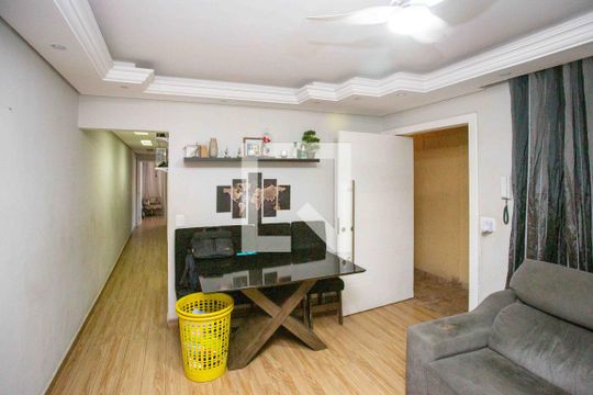 Sala de casa à venda com 4 quartos, 320m² em Campanário, Diadema