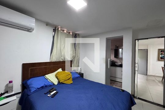 Suíte de casa à venda com 3 quartos, 200m² em Jacarepaguá, Rio de Janeiro
