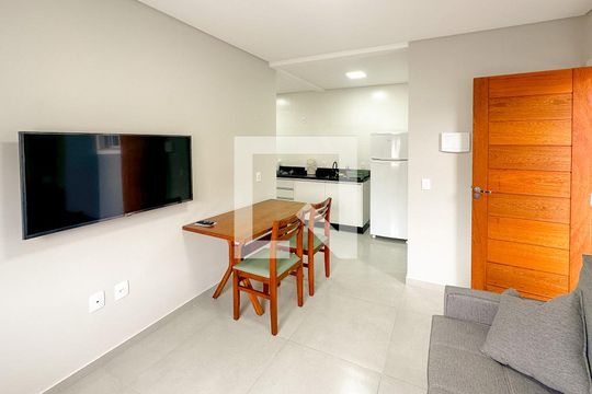 Sala de apartamento para alugar com 1 quarto, 50m² em Cachoeira do Bom Jesus, Florianópolis