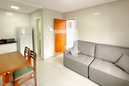 Sala de apartamento para alugar com 1 quarto, 50m² em Cachoeira do Bom Jesus, Florianópolis