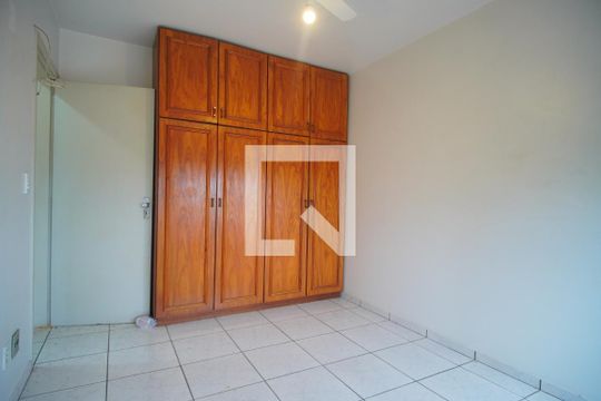 Quarto 1 de apartamento para alugar com 2 quartos, 52m² em Scharlau, São Leopoldo