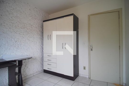 Quarto 2 de apartamento para alugar com 2 quartos, 52m² em Scharlau, São Leopoldo