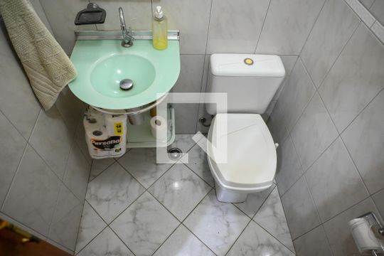 Lavabo de casa para alugar com 4 quartos, 92m² em Jardim Santa Cruz (sacoma), São Paulo