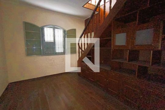 Casa para alugar com 4 quartos, 378m² em Venda Nova, Belo Horizonte