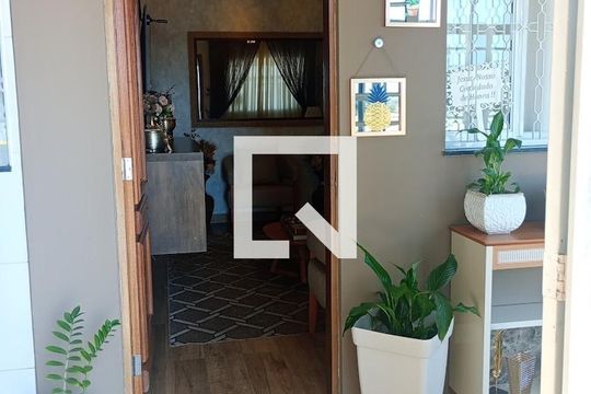 Casa à venda com 4 quartos, 250m² em Parque Sao Luis, São Paulo