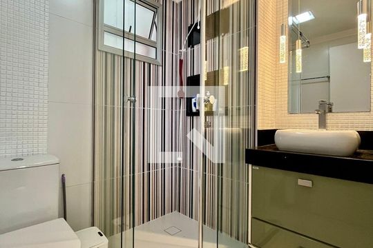 Banheiro de apartamento para alugar com 2 quartos, 65m² em Bonfim, Campinas