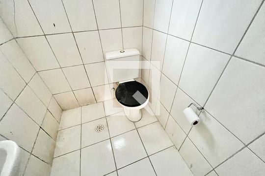 Banheiro de casa para alugar com 1 quarto, 33m² em Vila Aurora (zona Norte), São Paulo