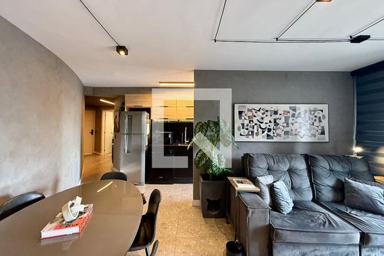 Sala  de apartamento para alugar com 3 quartos, 94m² em Vila Cordeiro, São Paulo