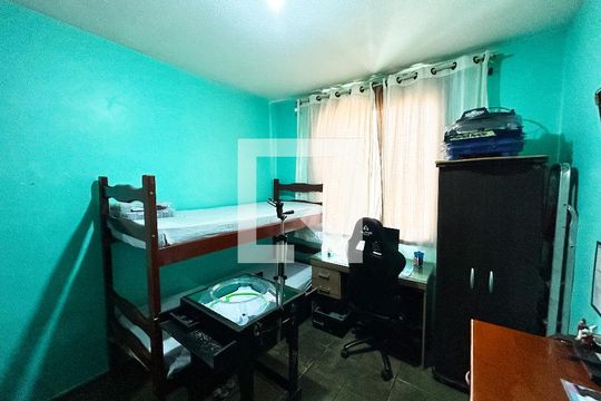 Apartamento à venda com 2 quartos, 50m² em Vila Beneves, Contagem